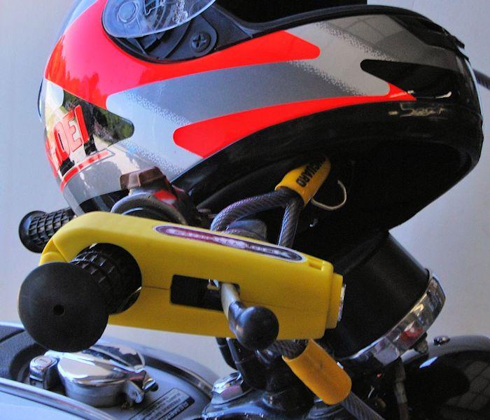 Moto Safe™ Motor/Scooter Gas- en Remhendel Slot